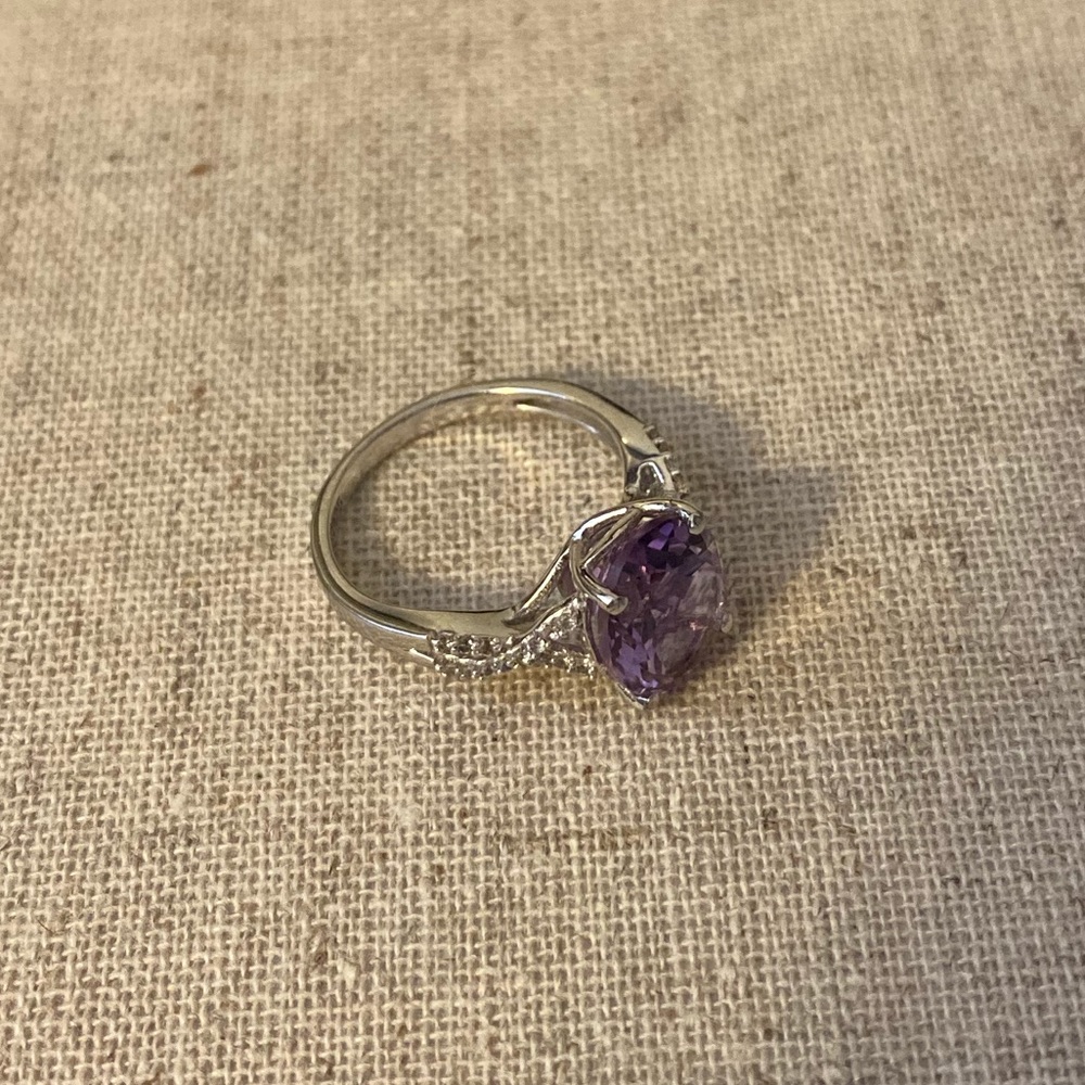 Amethyst silver ring